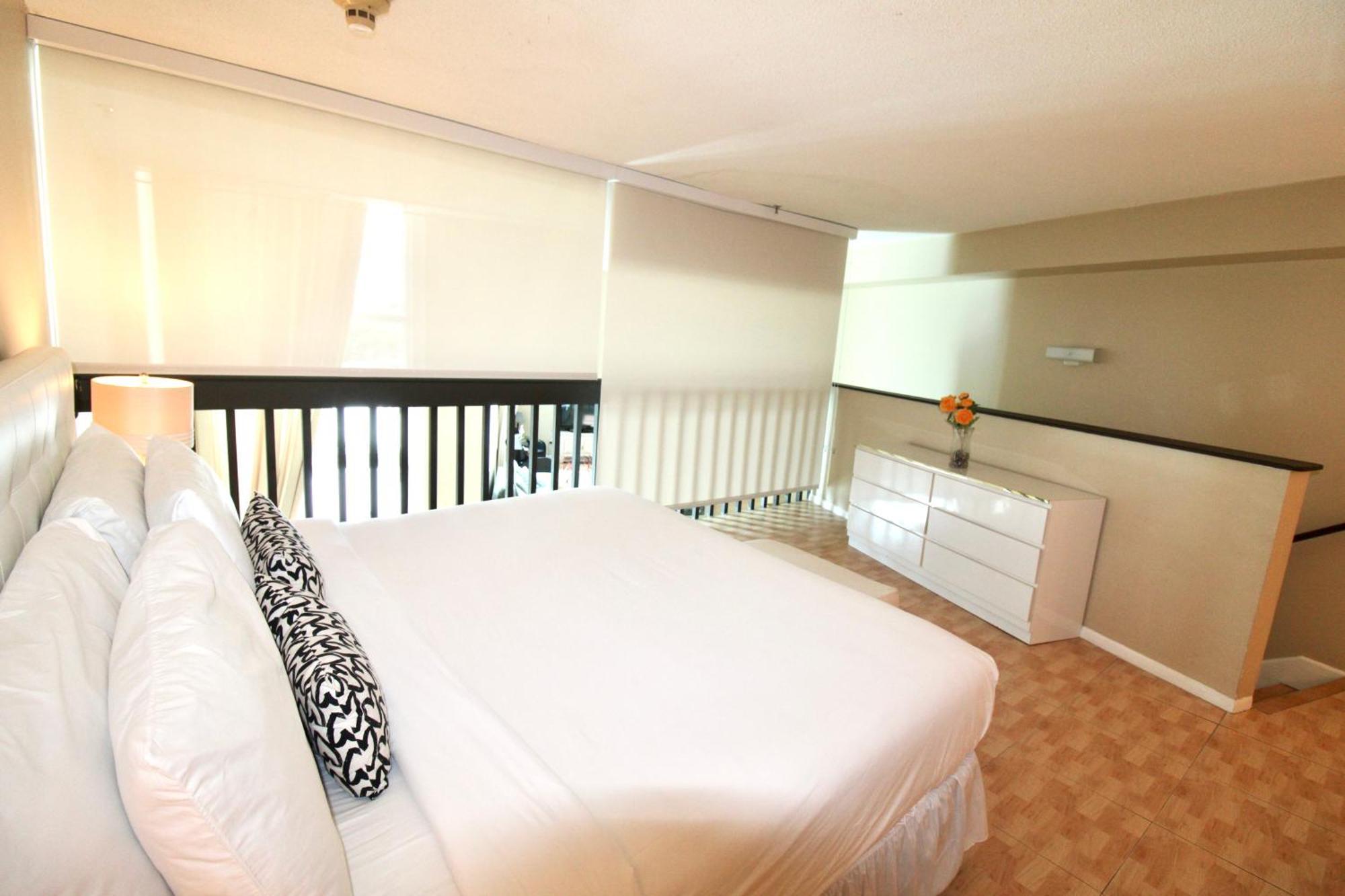 Castle L1 Double-Loft Condo With Beach Access, Pool, Tennis And Free Parking! Miami Beach Exterior photo