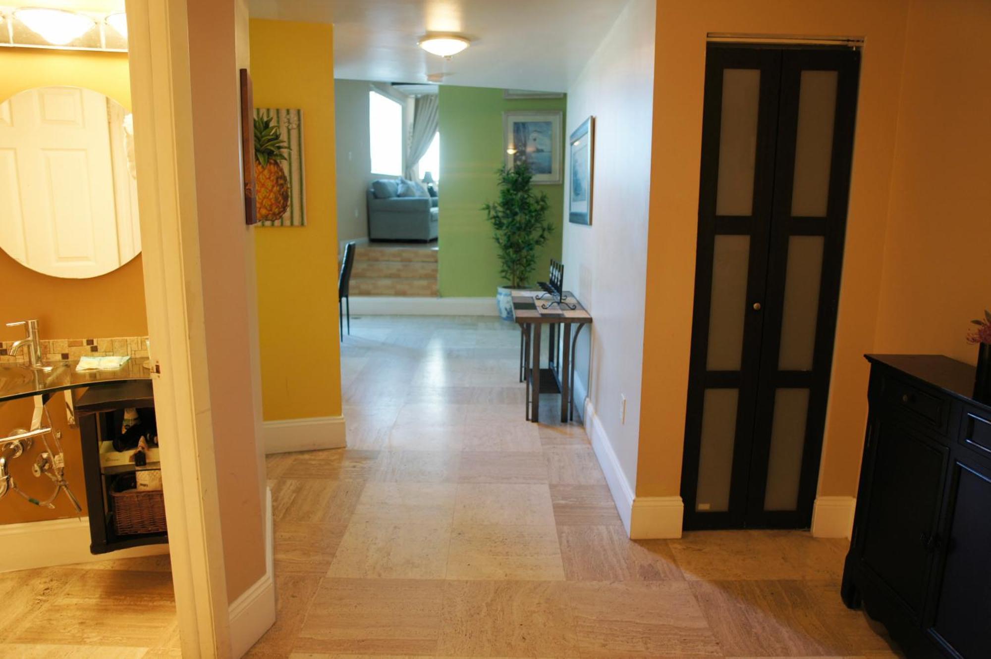 Castle L1 Double-Loft Condo With Beach Access, Pool, Tennis And Free Parking! Miami Beach Exterior photo
